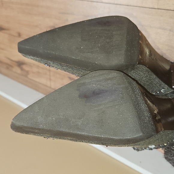 Dollhouse Fergie Denim Beaded 4.25" Heel Mules Size 7 - Picture 10 of 16